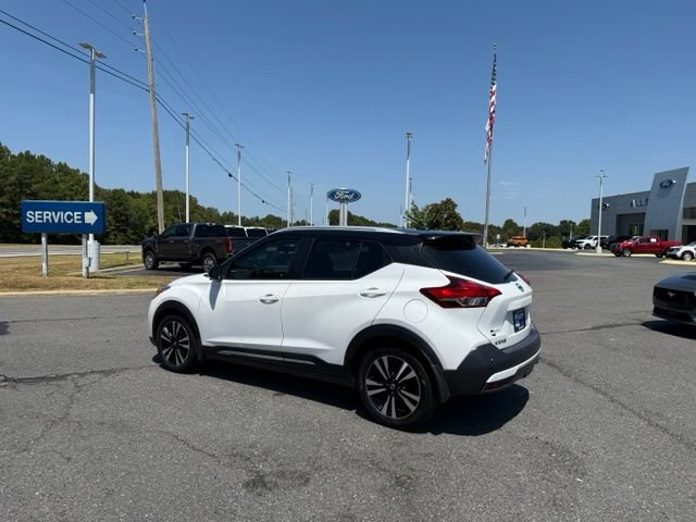 Used 2020 Nissan Kicks SR w/ SR Premium Package FWD image 4