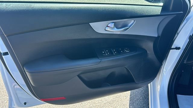 Used 2024 Kia Forte LXS FWD image 16