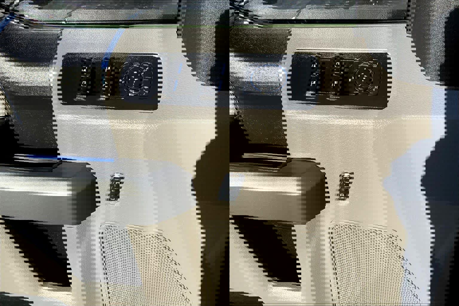 Certified 2017 Ford F150 XLT w/ Equipment Group 301A Mid image 31