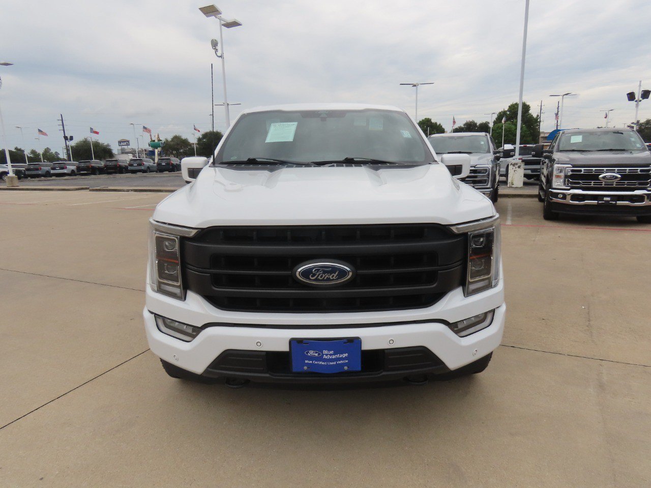 Certified 2022 Ford F150 Lariat w/ Equipment Group 502A High AWD/4WD image 4