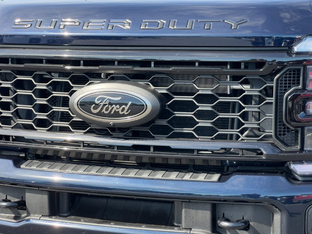 Certified 2025 Ford F350 Lariat w/ Black Appearance Package AWD/4WD image 41