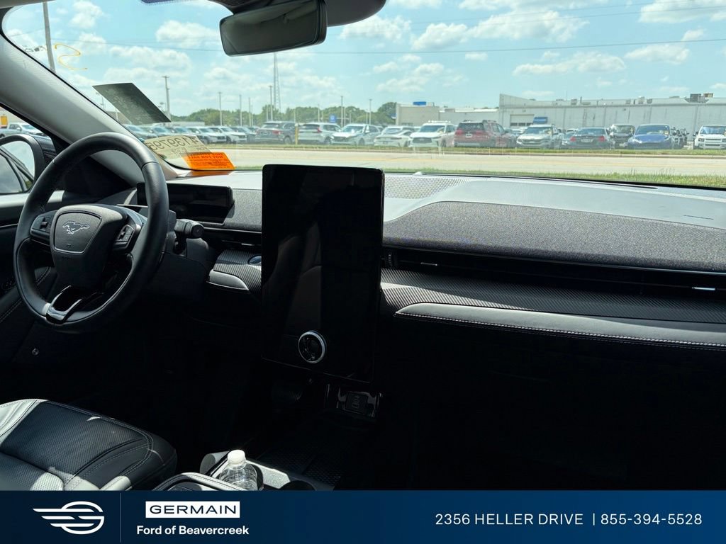 Certified 2025 Ford Mustang Mach-E Premium AWD/4WD image 2