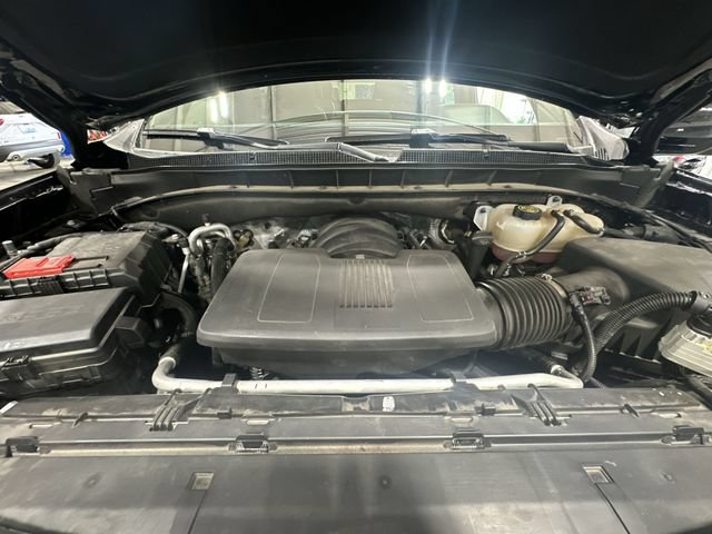 Used 2023 Chevrolet Suburban Z71 w/ Z71 Off-Road Package AWD/4WD image 22