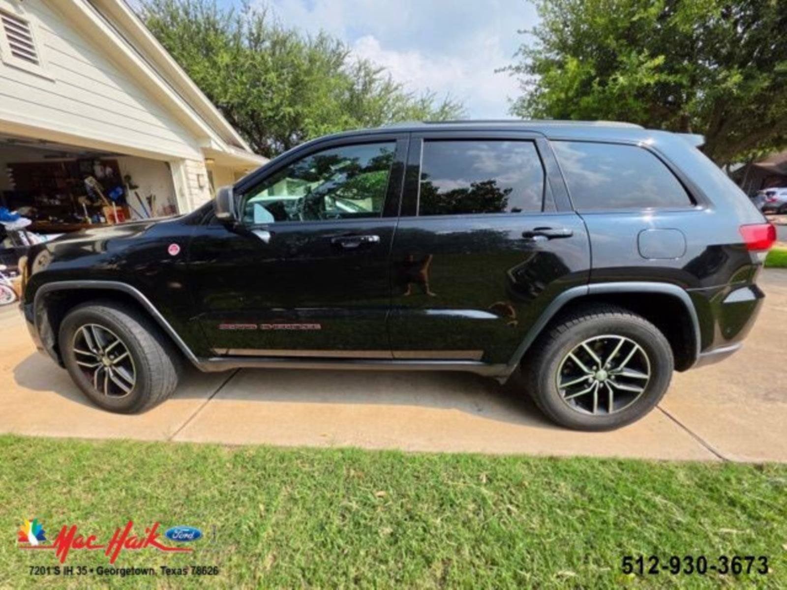 Used 2018 Jeep Grand Cherokee Trailhawk AWD/4WD image 1