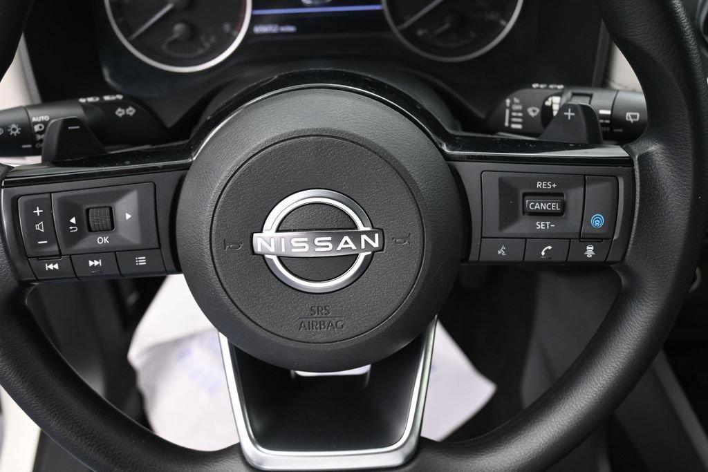 Used 2023 Nissan Rogue SV AWD/4WD image 17