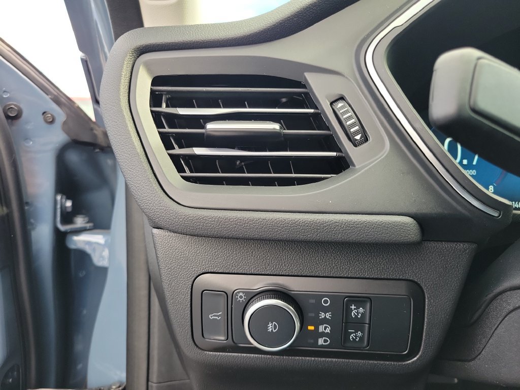 Certified 2023 Ford Escape Platinum AWD/4WD image 23