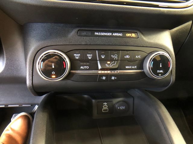 Certified 2025 Ford Escape ST-Line AWD/4WD image 17