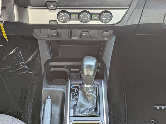Used 2020 Toyota Tacoma SR5 RWD image 19