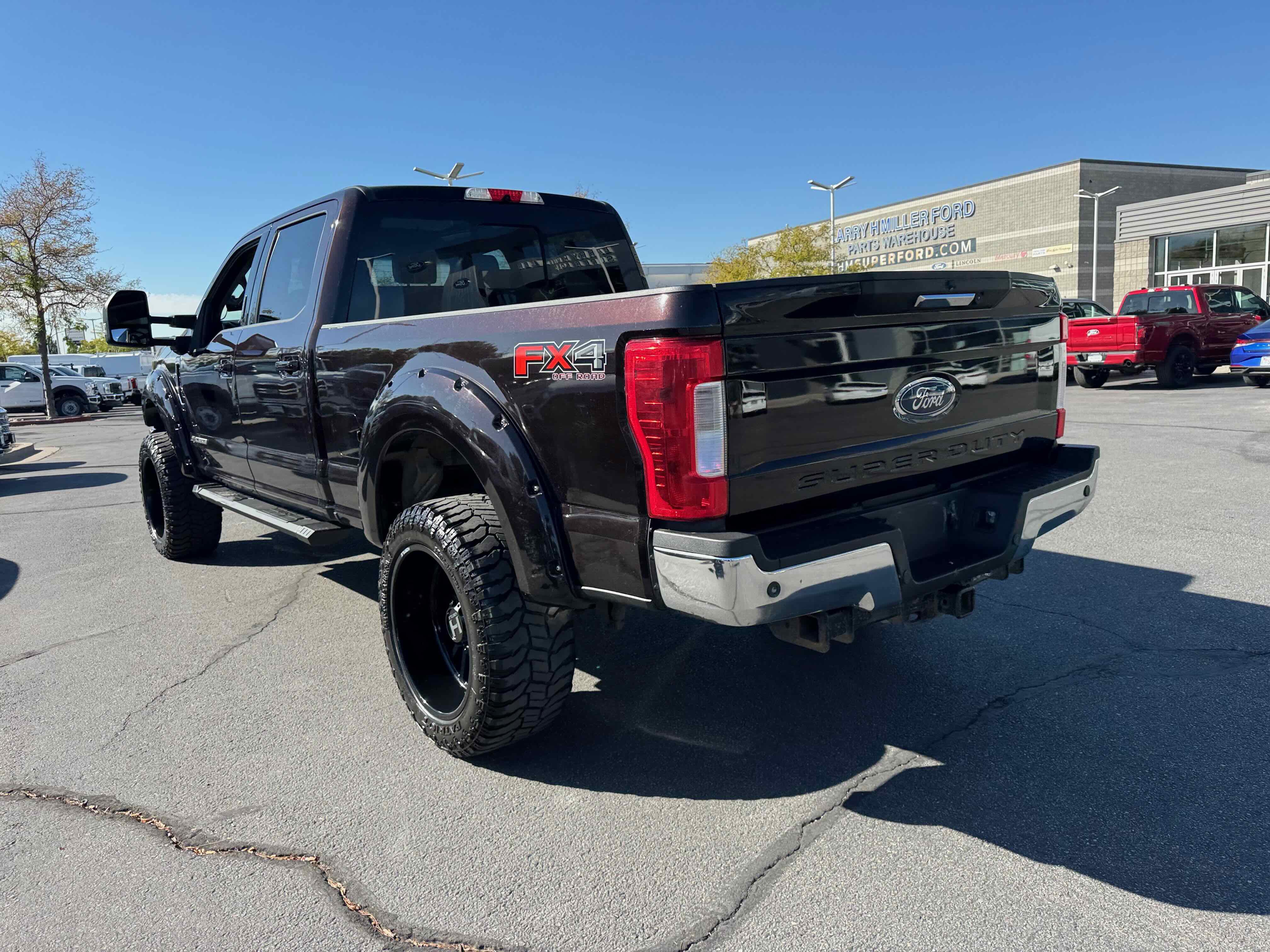 Certified 2019 Ford F350 Lariat image 5