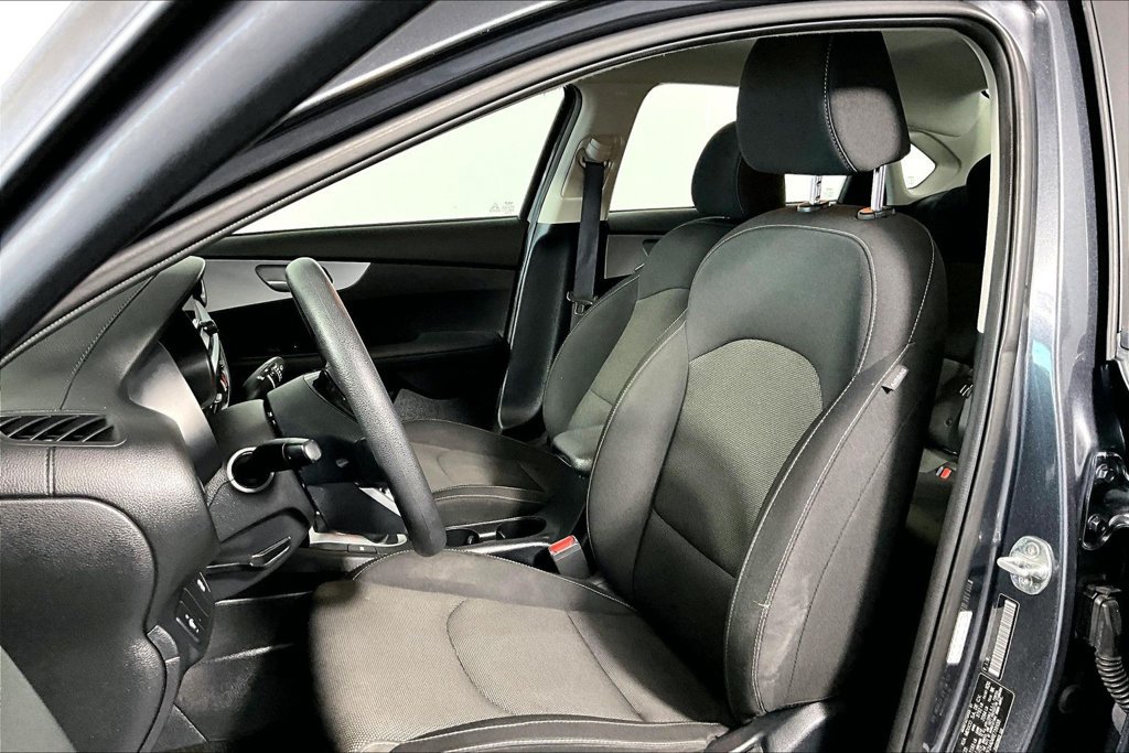 Used 2024 Kia Forte LXS FWD image 25