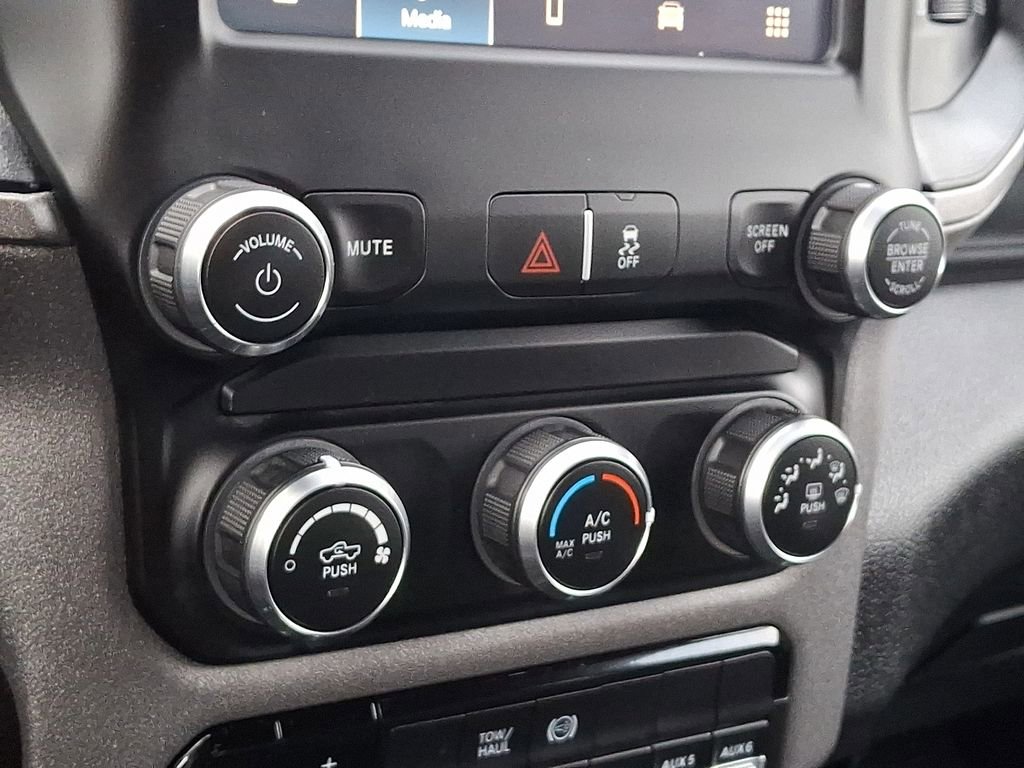 Used 2023 RAM 3500 Tradesman image 15