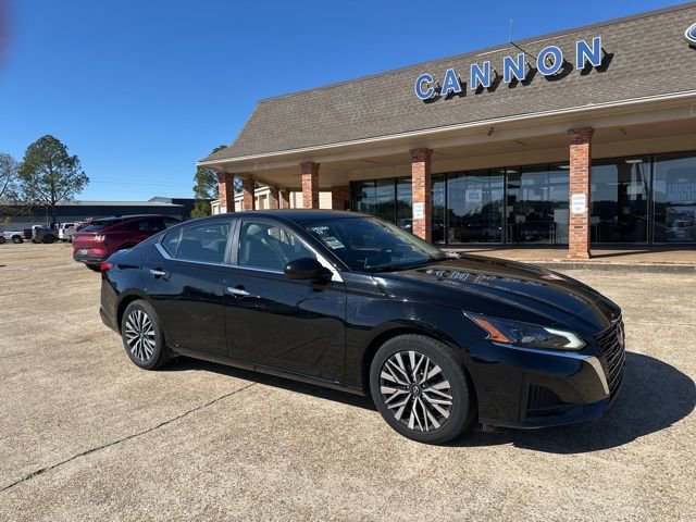 Used 2023 Nissan Altima 2.5 SV image 7