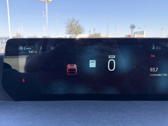 Certified 2025 Ford Expedition Active image 16