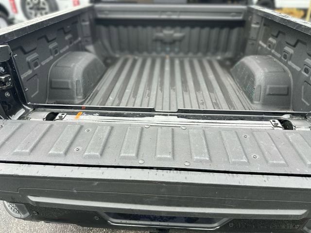 Used 2026 Chevrolet Silverado 1500 High Country w/ Midnight Edition AWD/4WD image 27