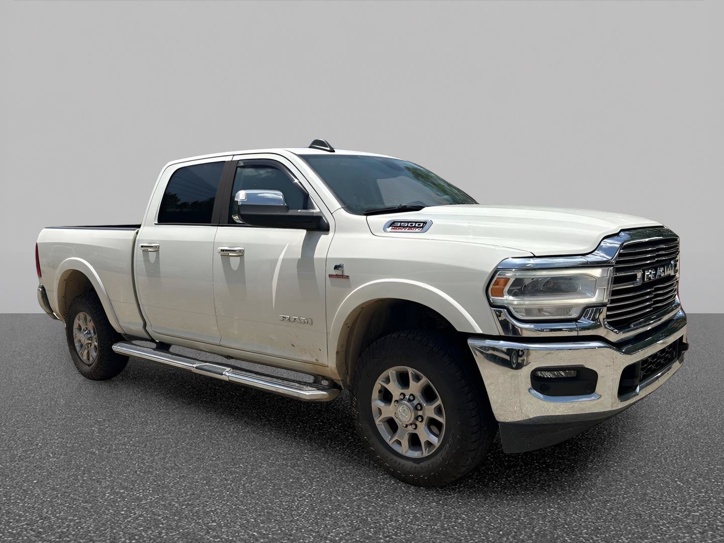Used 2022 RAM 3500 Laramie AWD/4WD image 2