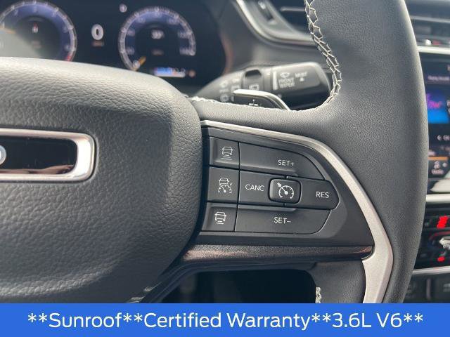 Used 2023 Jeep Grand Cherokee L Laredo image 28