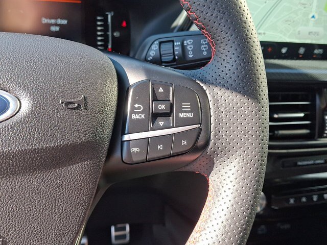 Certified 2023 Ford Escape ST-Line w/ Tech Pack #1 AWD/4WD image 10