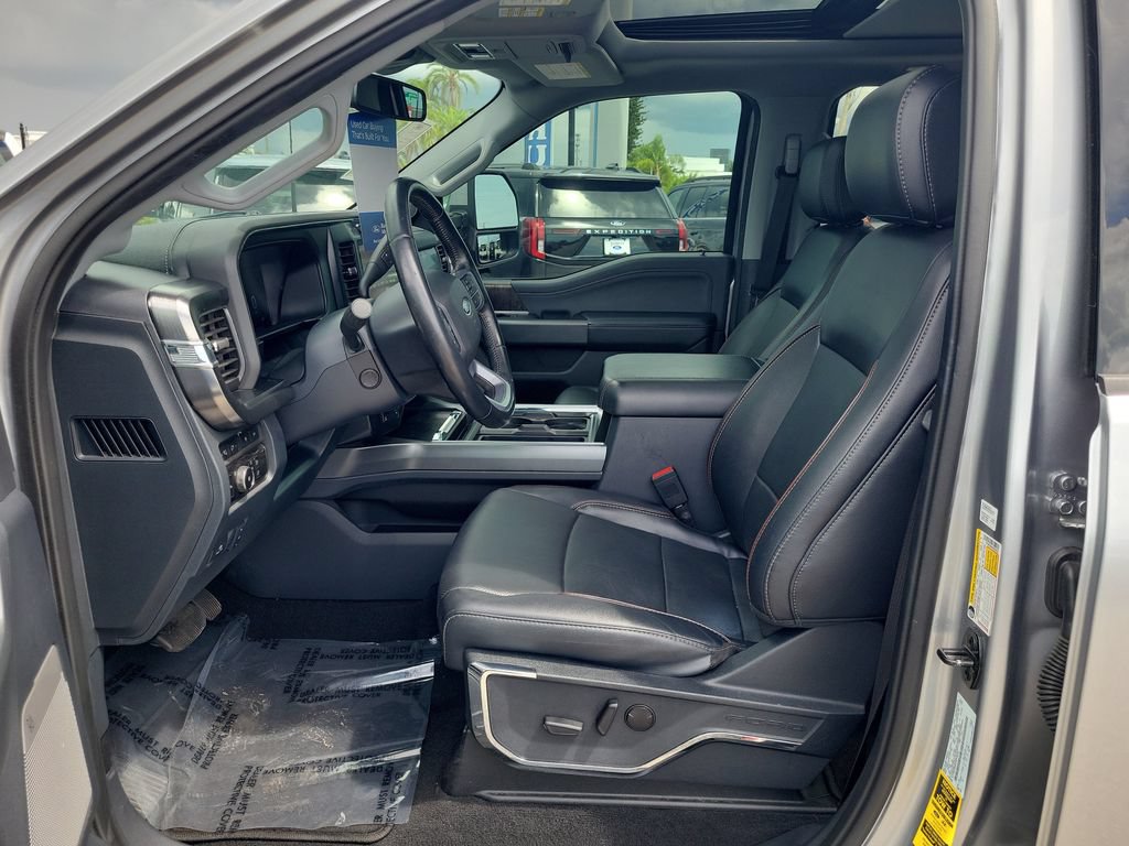 Certified 2023 Ford F350 Lariat w/ Tremor Off-Road Package AWD/4WD image 19