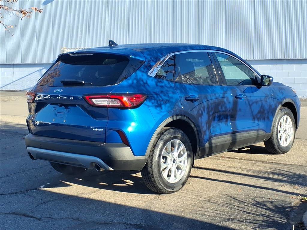Certified 2023 Ford Escape Active w/ Tech Pack #2 image 4