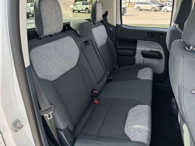 Certified 2025 Ford Maverick XLT image 29