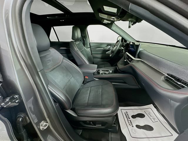 Certified 2025 Ford Explorer ST AWD/4WD image 36