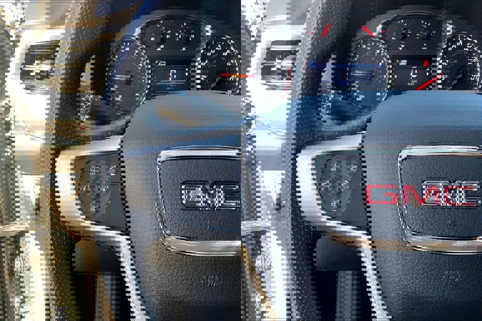 Used 2023 GMC Acadia SLE w/ Elevation Edition image 23