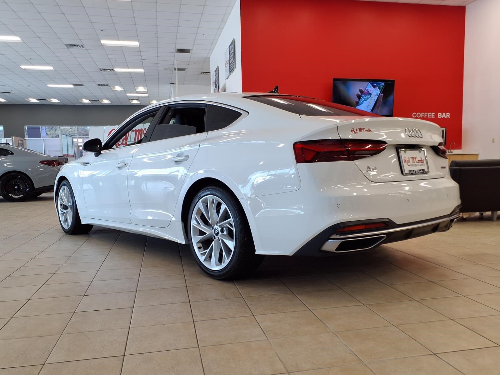 Used 2022 Audi A5 2.0T Premium Plus AWD/4WD image 6