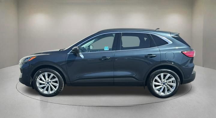 Certified 2022 Ford Escape Titanium w/ Titanium Elite Package AWD/4WD image 5