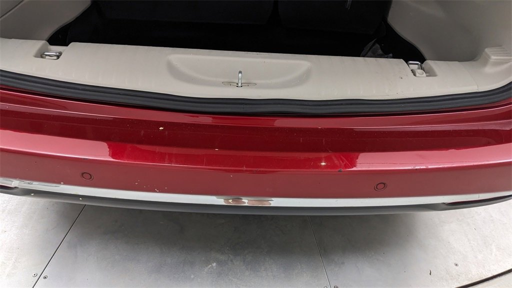 Used 2024 Chrysler Pacifica Touring-L image 6