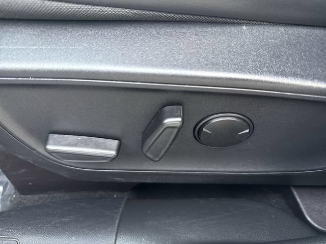 Certified 2025 Ford Escape ST-Line Select AWD/4WD image 12