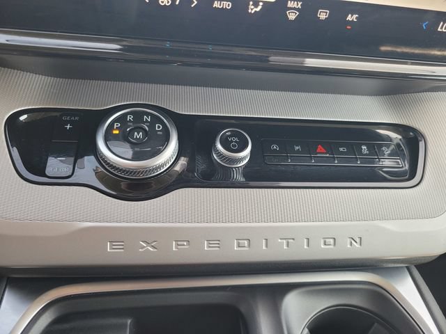 Certified 2025 Ford Expedition Max Active AWD/4WD image 23