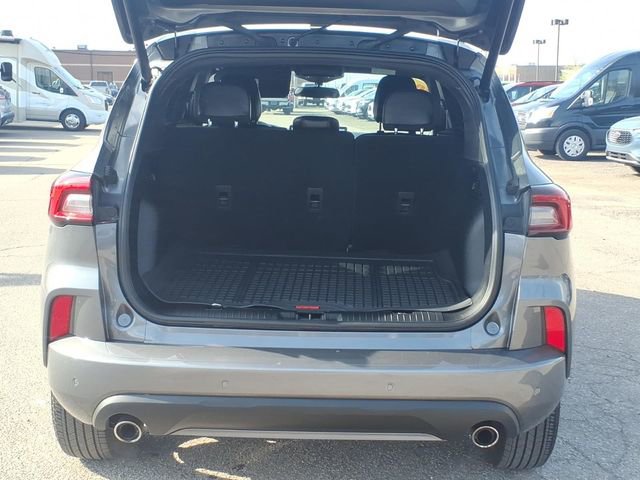 Certified 2023 Ford Escape ST-Line w/ Tech Pack #1 AWD/4WD image 10