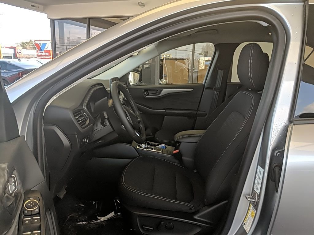 Certified 2024 Ford Escape Active AWD/4WD image 13