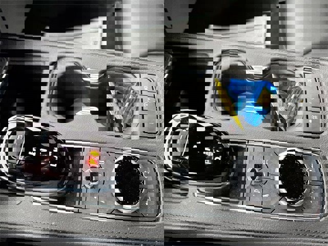 Used 2025 Cadillac XT4 Premium Luxury image 23