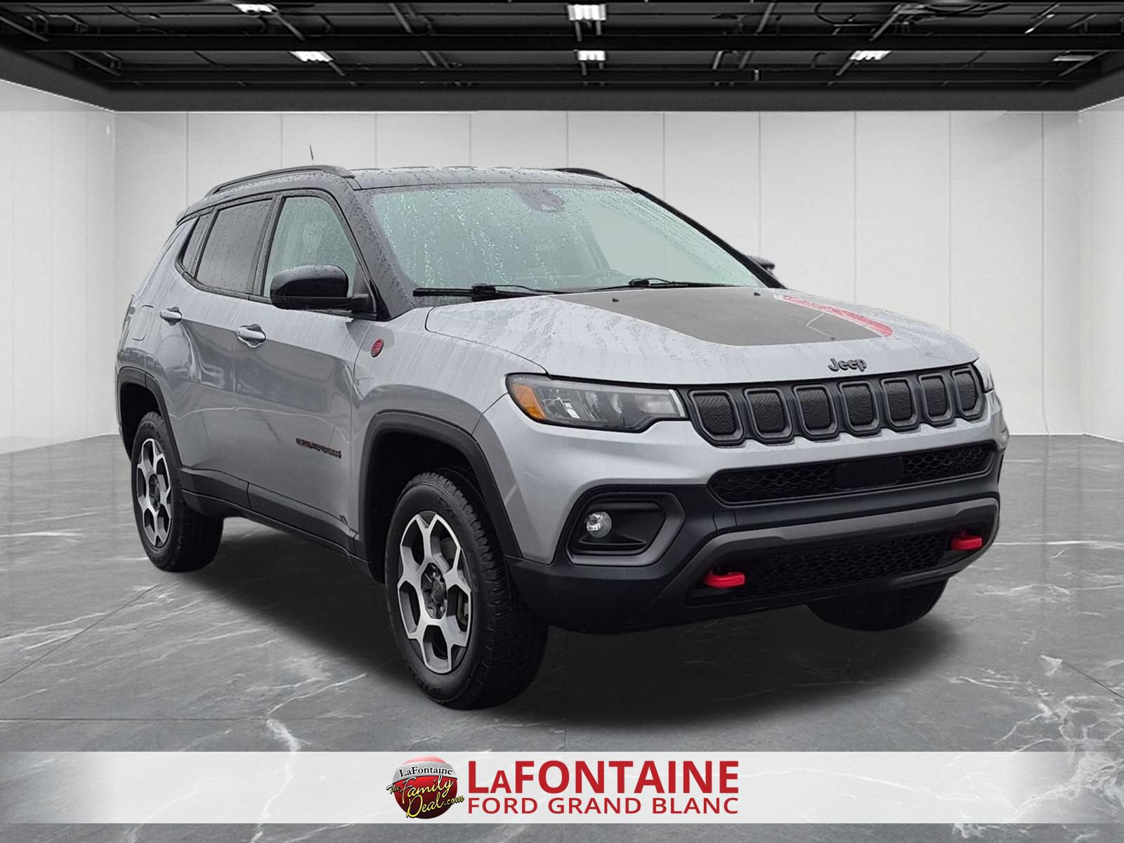 Used 2022 Jeep Compass Trailhawk w/ Trailhawk Convenience Group AWD/4WD image 7