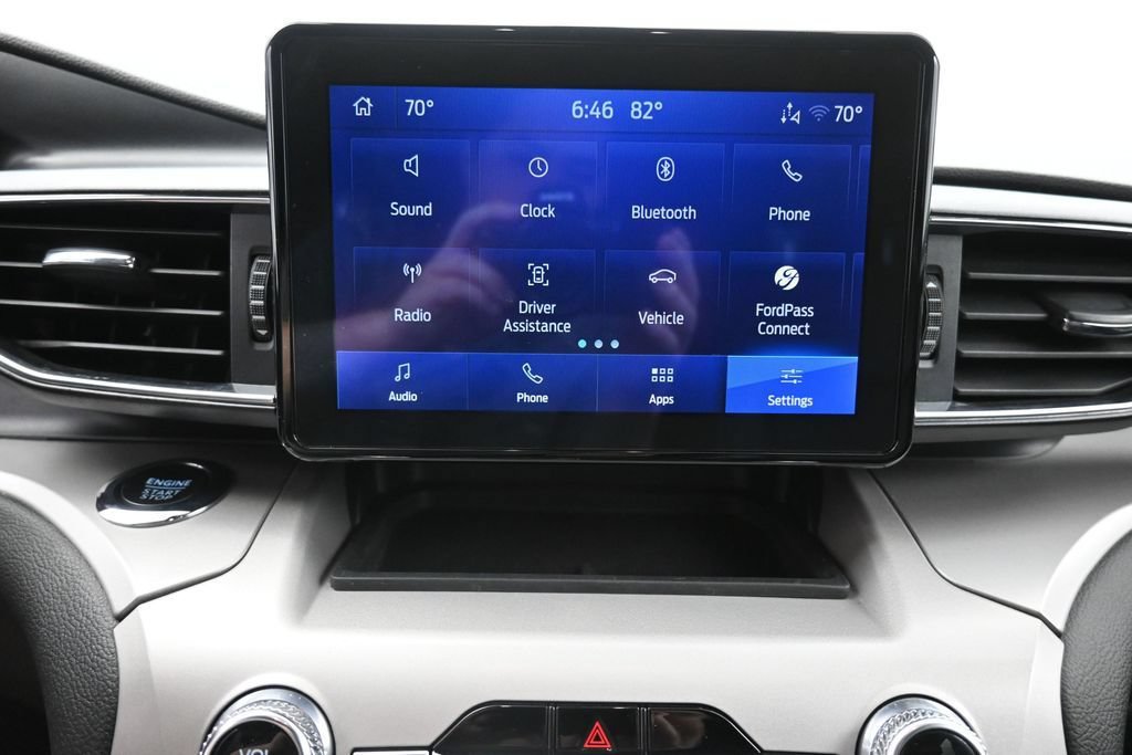 Certified 2023 Ford Explorer XLT w/ Equipment Group 202A AWD/4WD image 9