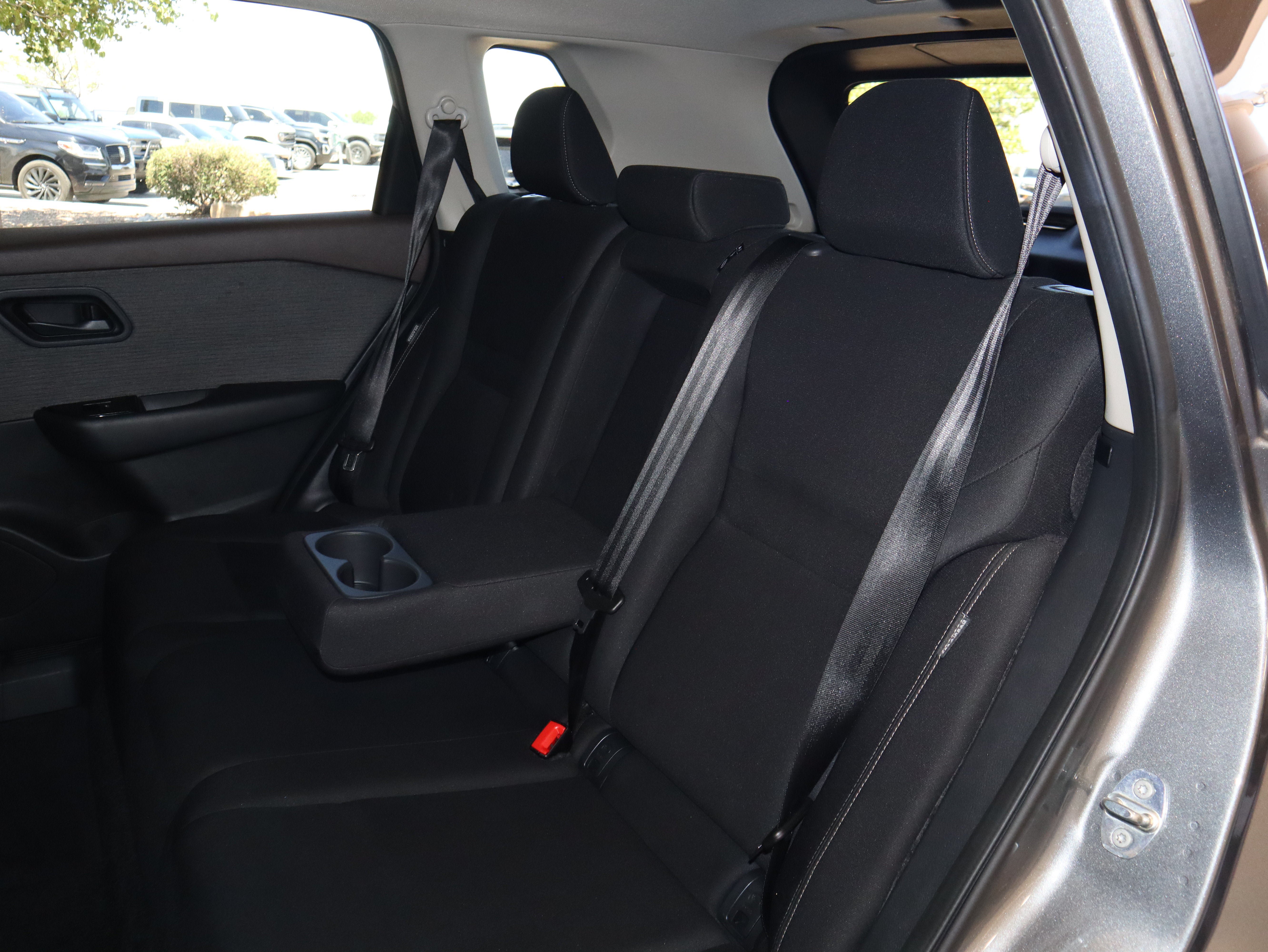 Used 2023 Nissan Rogue S AWD/4WD image 33