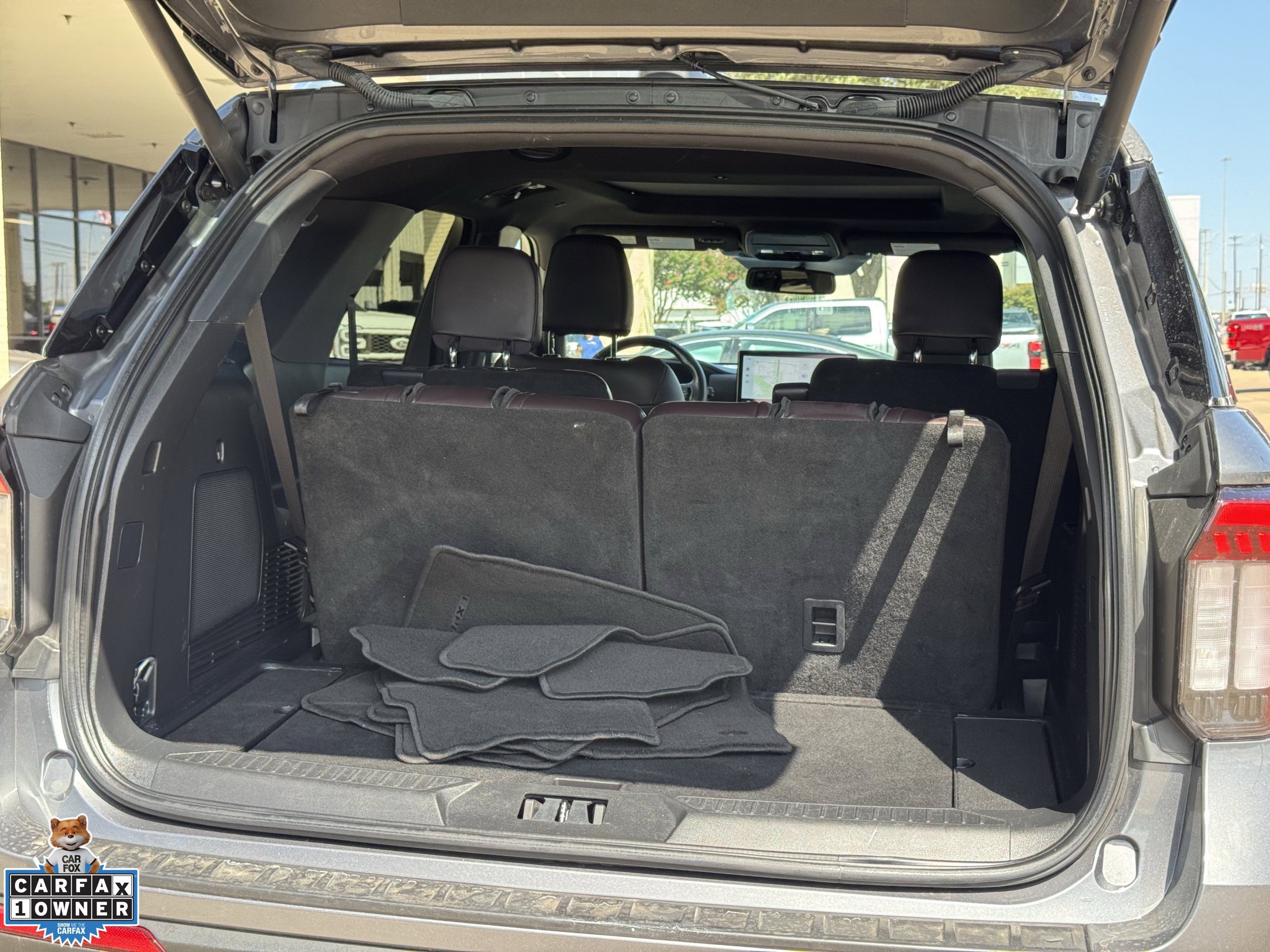 Certified 2025 Ford Explorer Platinum w/ LUX Leather Package AWD/4WD image 33