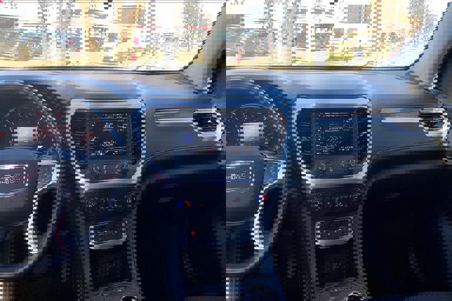 Used 2023 GMC Acadia SLE w/ Elevation Edition image 6