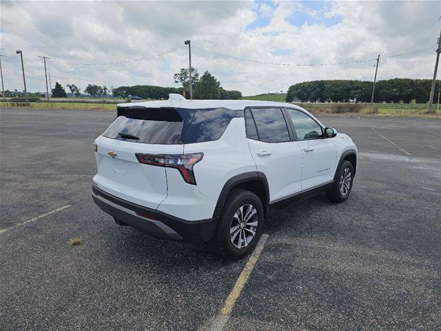 Used 2026 Chevrolet Equinox LT FWD image 5