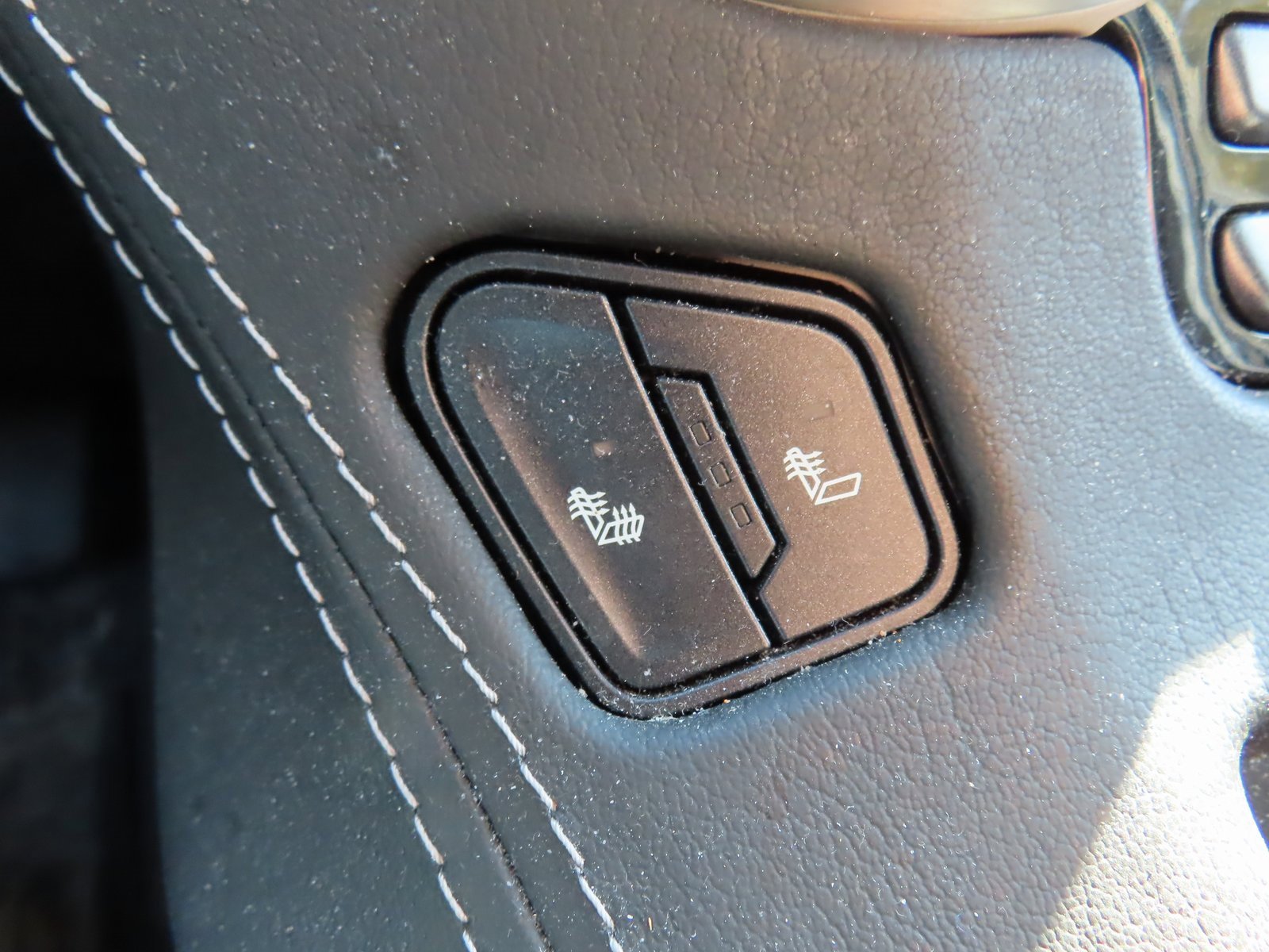 Used 2019 GMC Yukon XL SLT image 27