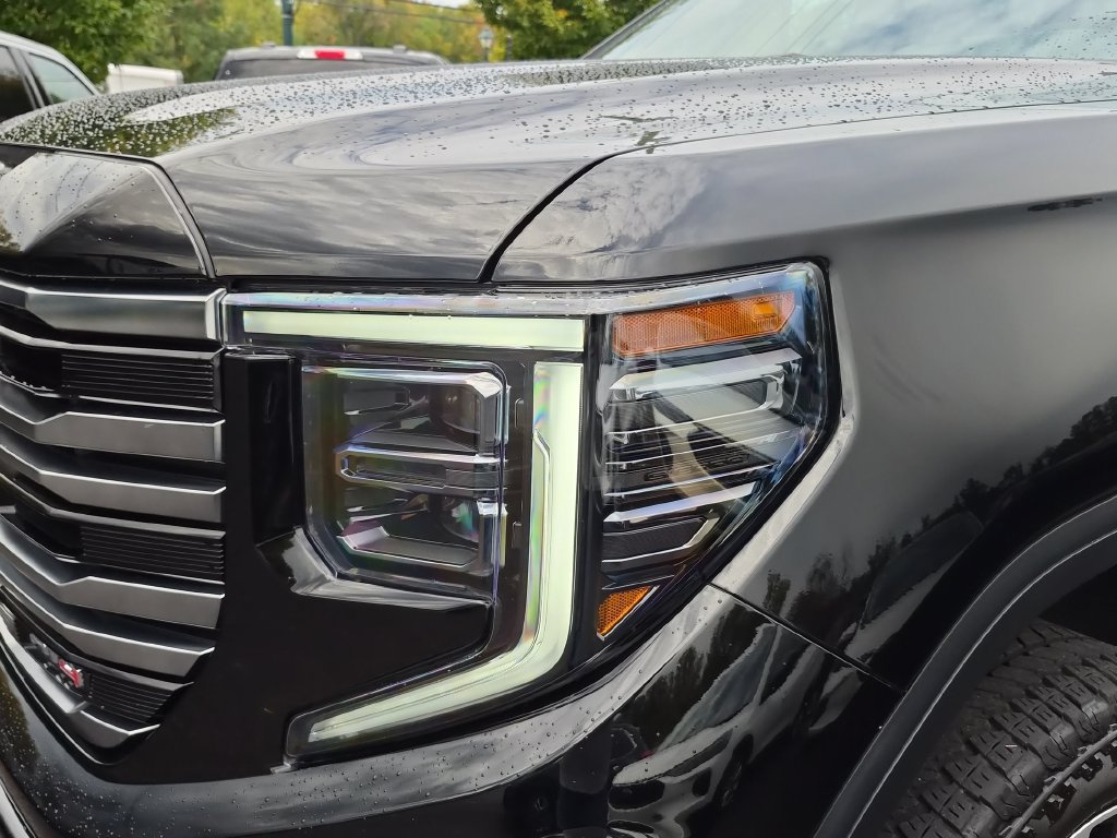 Used 2026 GMC Sierra 1500 AT4 w/ AT4 Premium Package AWD/4WD image 3