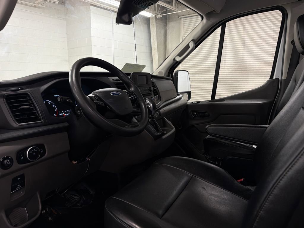 Certified 2023 Ford Transit 250 Medium Roof RWD image 6