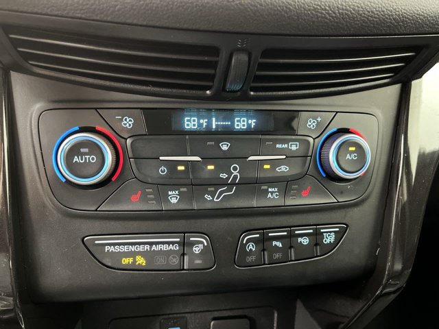 Certified 2019 Ford Escape Titanium w/ U9j03 - Titanium Tow Package AWD/4WD image 21