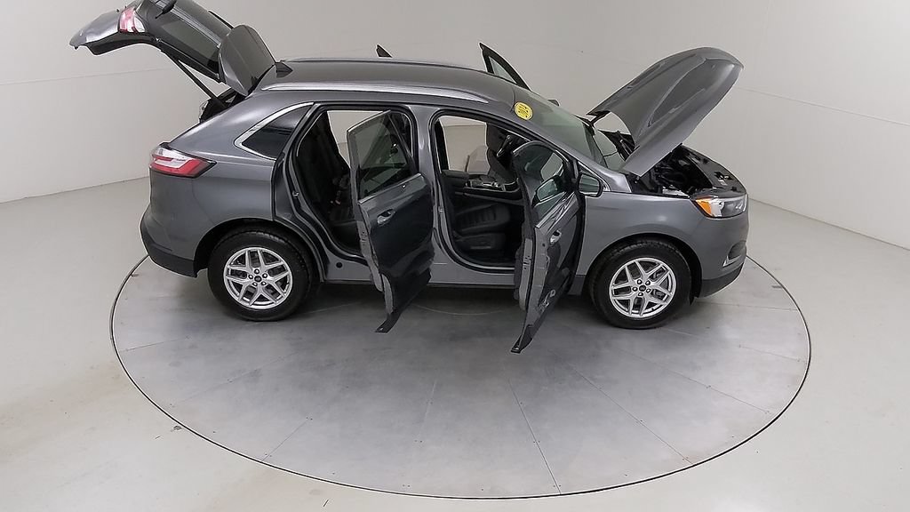 Certified 2024 Ford Edge SEL w/ Convenience Package AWD/4WD image 46