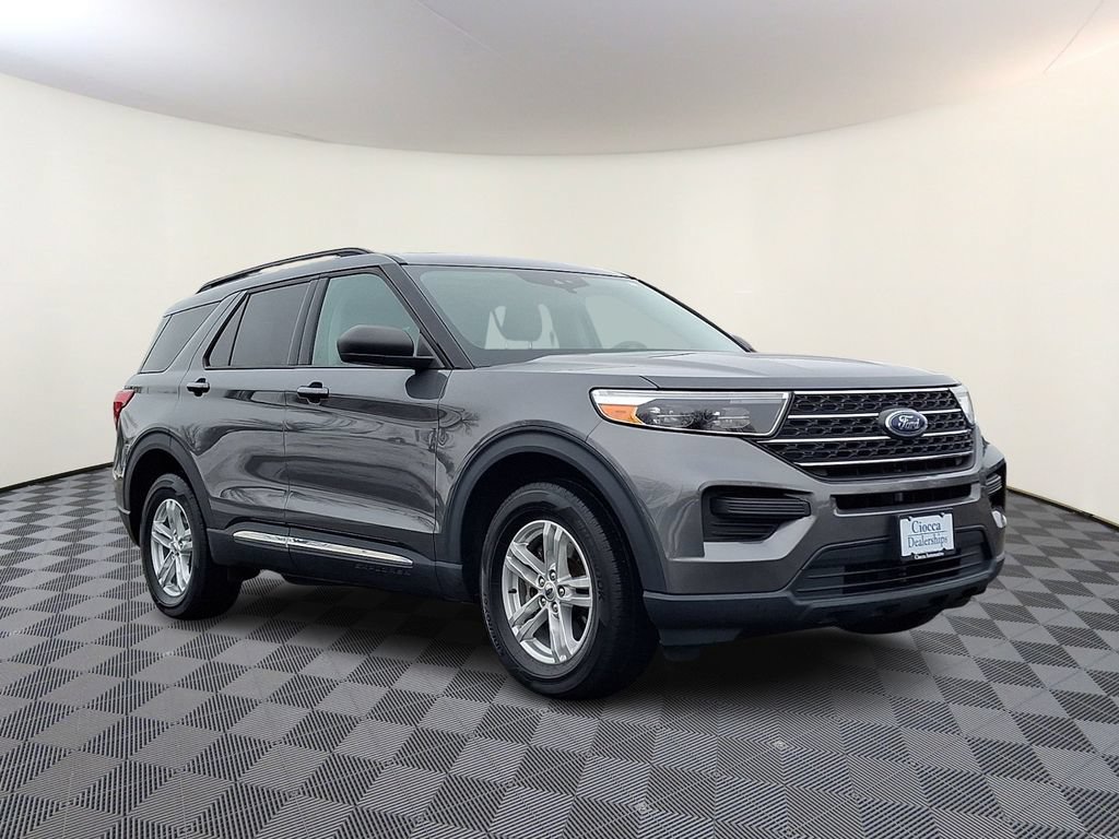 Certified 2022 Ford Explorer XLT AWD/4WD image 1