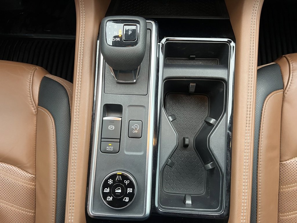 Used 2023 Nissan Pathfinder Platinum image 23