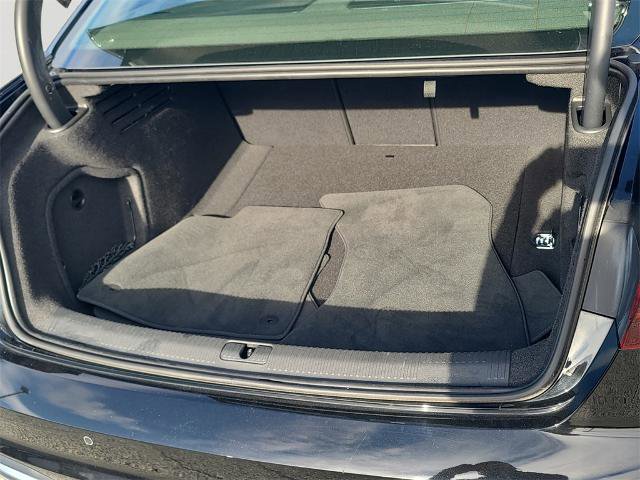 Used 2022 Audi A4 2.0T Premium Plus w/ Premium Plus Package image 10