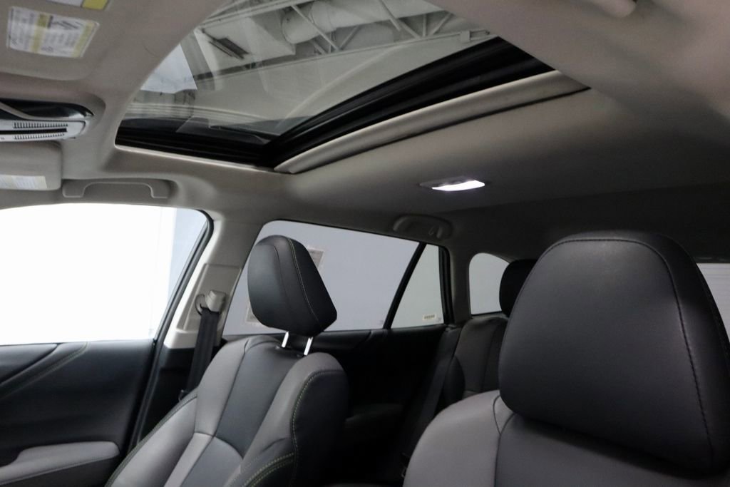 Used 2025 Subaru Outback Onyx Edition image 33