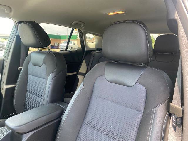 Used 2025 Chevrolet Trax LT FWD image 10